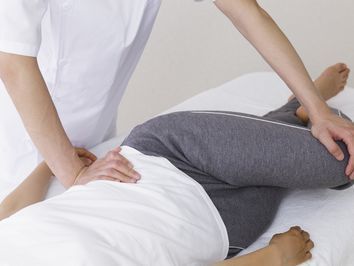 骨盤矯正・関節矯正